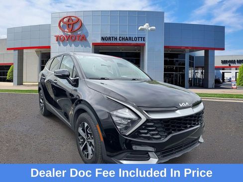 Used 2023 Kia Sportage EX FWD image 1