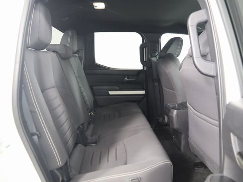 Used 2024 Toyota Tacoma TRD Off-Road image 12