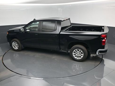 Used 2024 Chevrolet Silverado 1500 LT image 34