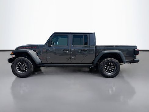 Used 2025 Jeep Gladiator Mojave w/ Technology Group AWD/4WD image 2