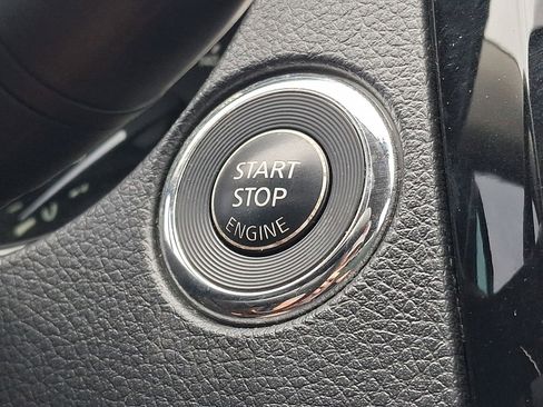 Used 2019 Nissan Rogue SV AWD/4WD image 21