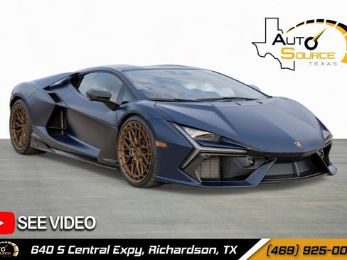 Used 2025 Lamborghini Revuelto image 1