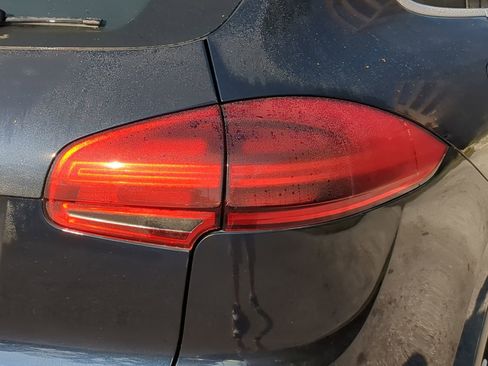 Used 2016 Porsche Cayenne AWD/4WD image 38