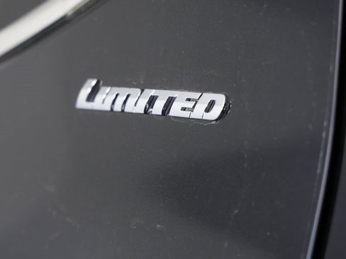 Used 2023 Toyota Tundra Limited image 10