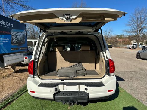 Used 2012 Nissan Armada Platinum image 11