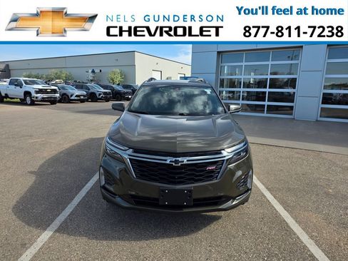 Used 2023 Chevrolet Equinox RS AWD/4WD image 3
