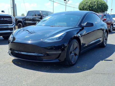 Used 2023 Tesla Model 3 Standard Range RWD image 3