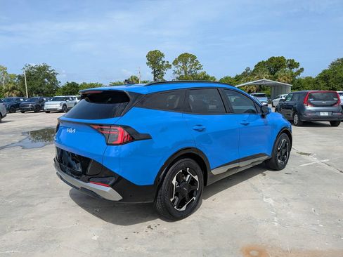 Certified 2026 Kia Sportage SX FWD image 8