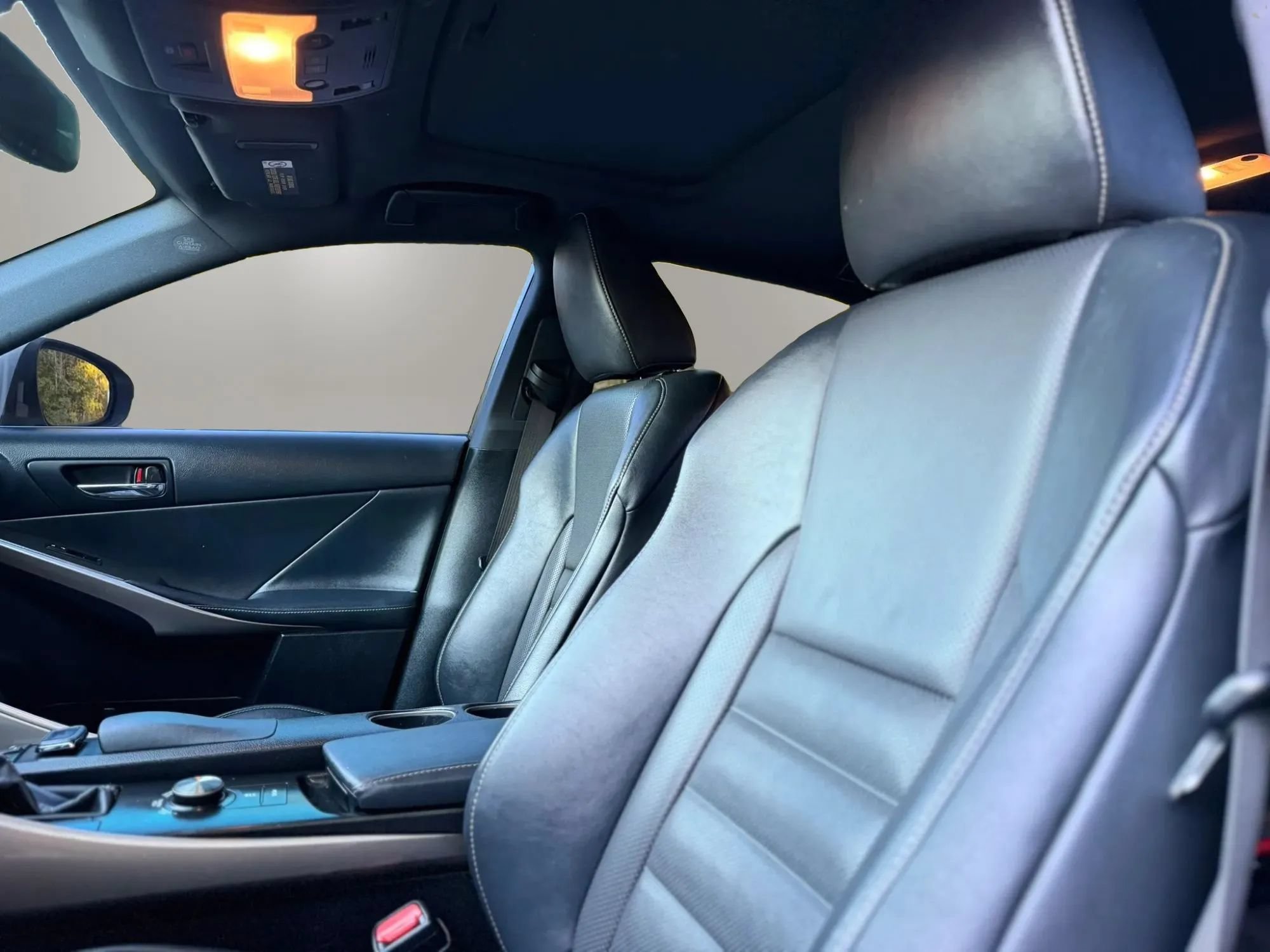 Used 2016 Lexus IS 300 AWD w/ F Sport Package image 11