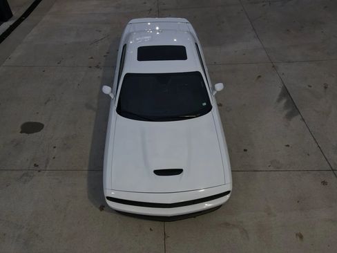 Used 2019 Dodge Challenger R/T w/ Plus Package image 45