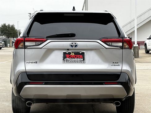 Used 2023 Toyota RAV4 XSE image 5