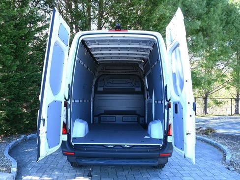 New 2026 Mercedes-Benz Sprinter 2500 image 32