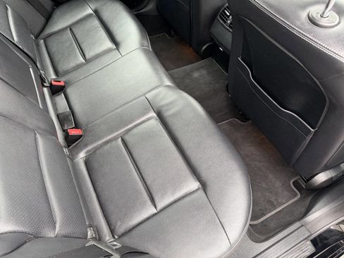 Used 2014 Mercedes-Benz E 350 4MATIC Sedan image 24