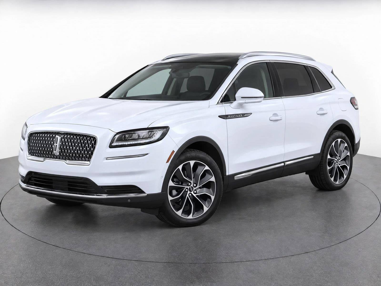 Used 2021 Lincoln Nautilus Reserve w/ Equipment Group 201A FWD image 2