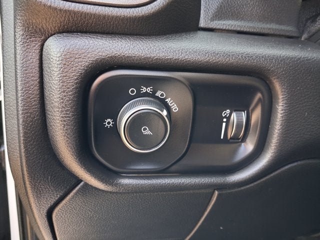 Used 2022 RAM 2500 Tradesman AWD/4WD image 8