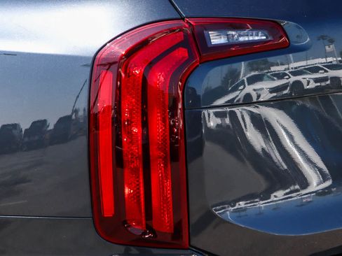 Used 2023 Kia Telluride S w/ S Sunroof Package AWD/4WD image 9