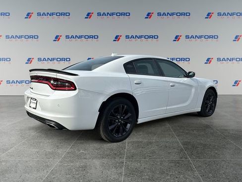 Used 2023 Dodge Charger SXT w/ Blacktop Package AWD/4WD image 5