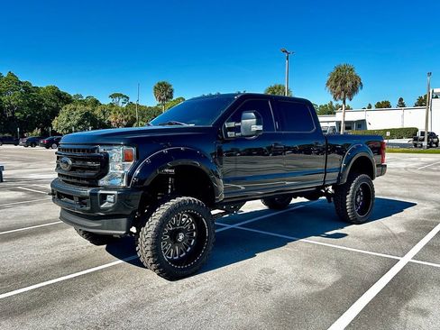 Used 2022 Ford F250 Lariat w/ Lariat Value Package image 2
