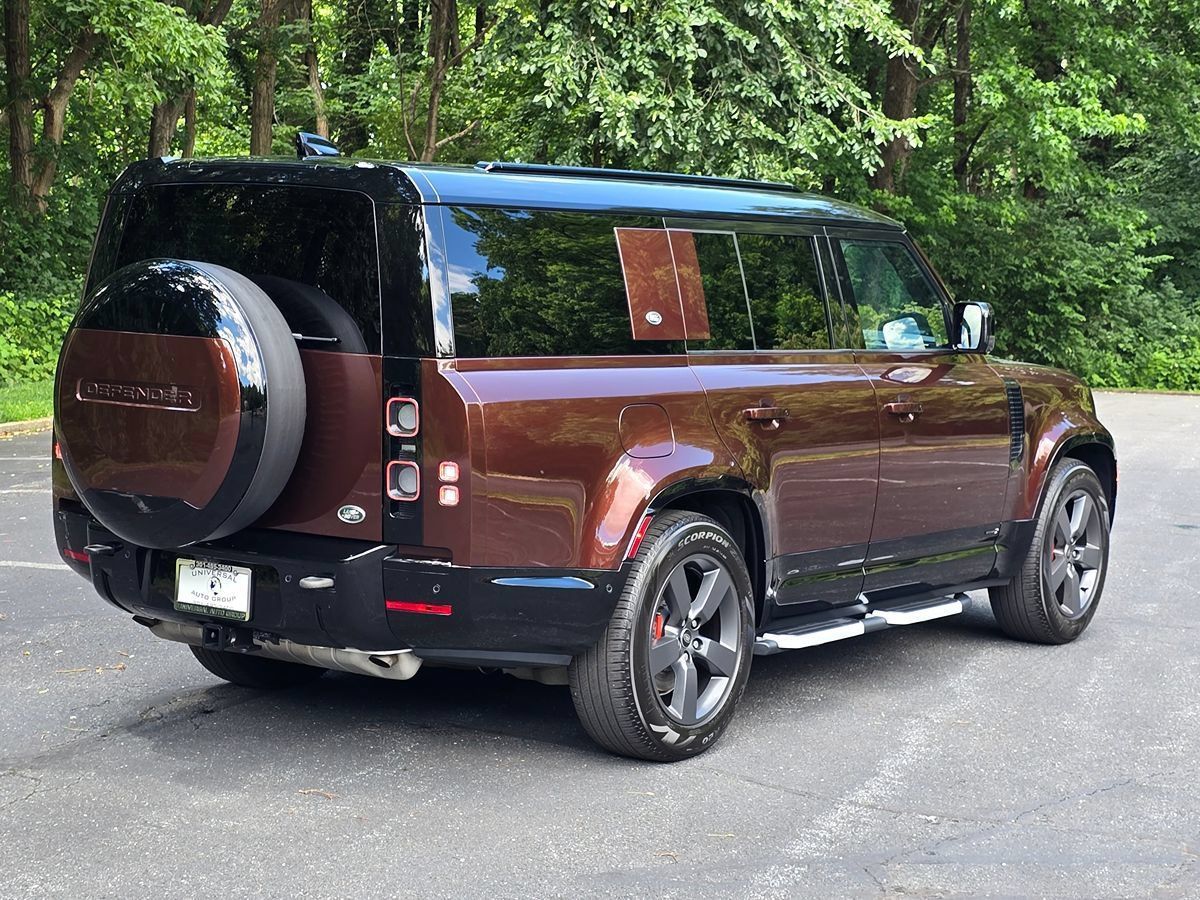 Used 2023 Land Rover Defender 130 X AWD/4WD image 6