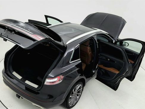Used 2022 Lincoln Nautilus Reserve w/ Equipment Group 201A AWD/4WD image 23