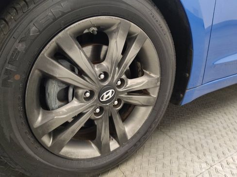 Used 2018 Hyundai Elantra SEL w/ Cargo Package image 31