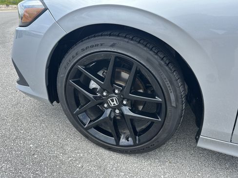 Used 2024 Honda Civic Sport image 8