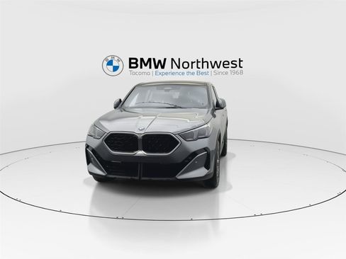 Used 2025 BMW X2 xDrive28i w/ Technology Package image 8