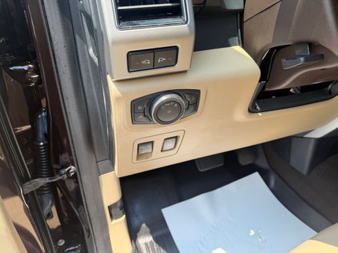 Used 2019 Ford F150 Lariat AWD/4WD image 22
