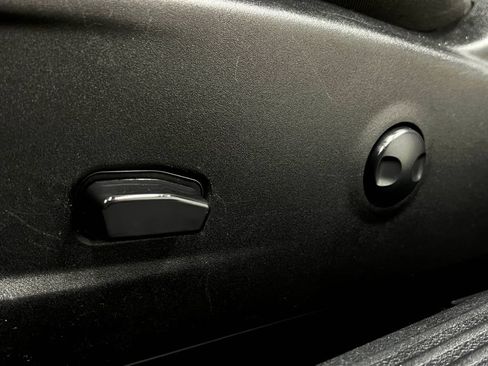 Used 2023 Dodge Challenger GT RWD image 17