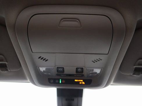 Used 2024 Chevrolet Equinox LT image 14