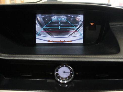 Used 2014 Lexus ES 350 w/ Premium Package FWD image 16
