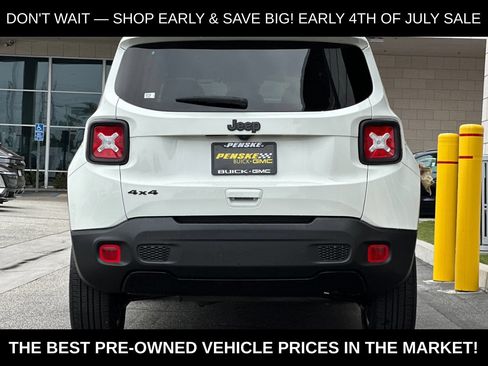 Used 2022 Jeep Renegade Altitude AWD/4WD image 5