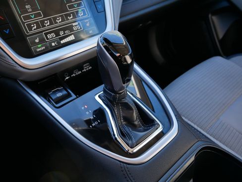 Certified 2025 Subaru Outback Premium image 24