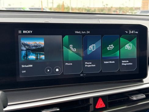 Certified 2025 Kia Sorento LX FWD image 26
