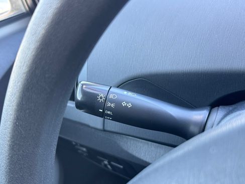 Used 2012 Toyota Prius Three FWD image 17