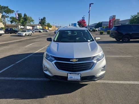 Used 2020 Chevrolet Equinox LS FWD image 4
