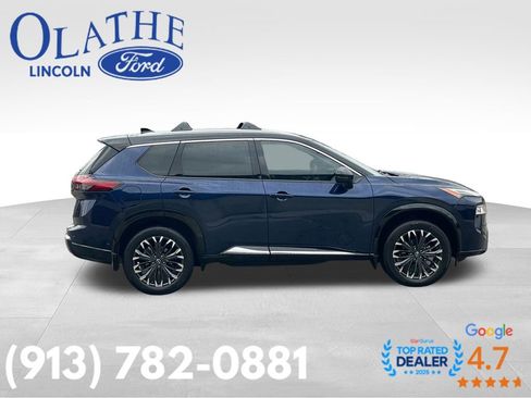Used 2025 Nissan Rogue Platinum image 6