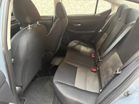 Used 2025 Nissan Sentra SR FWD image 12