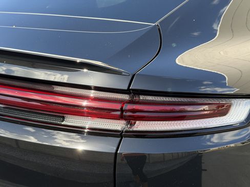 Certified 2024 Porsche Cayenne Coupe image 14