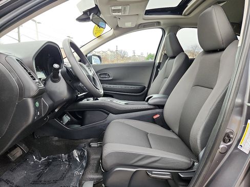 Used 2021 Honda HR-V EX image 12