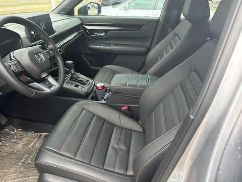 Used 2026 Honda CR-V Sport Touring image 6