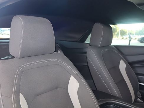 Used 2020 Chevrolet Camaro LT RWD image 32