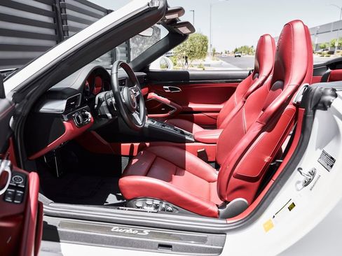 Used 2019 Porsche 911 Turbo S AWD/4WD image 31