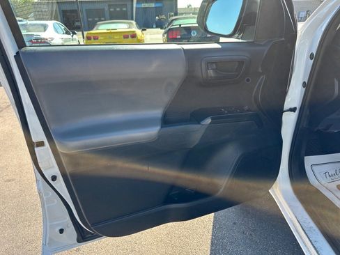 Used 2021 Toyota Tacoma SR image 19