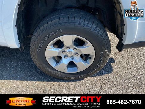 Used 2025 RAM 1500 Big Horn AWD/4WD image 10