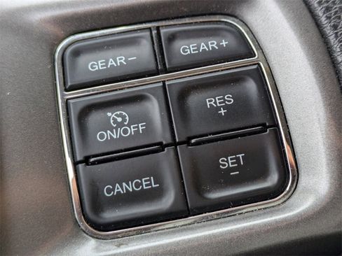 Used 2024 RAM 1500 Classic SLT image 27