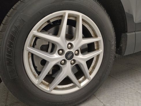 Used 2024 Ford Edge SEL image 31