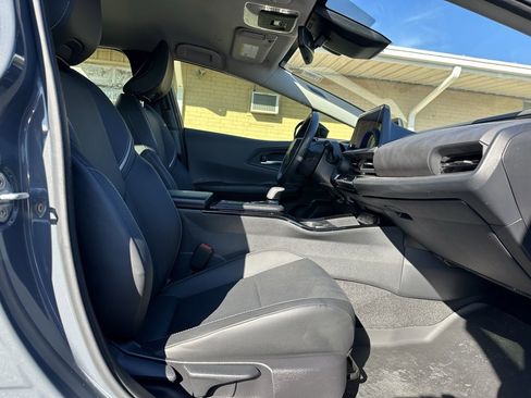 Used 2024 Toyota Prius XLE image 14