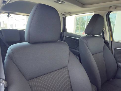 Used 2019 Honda Fit EX image 9