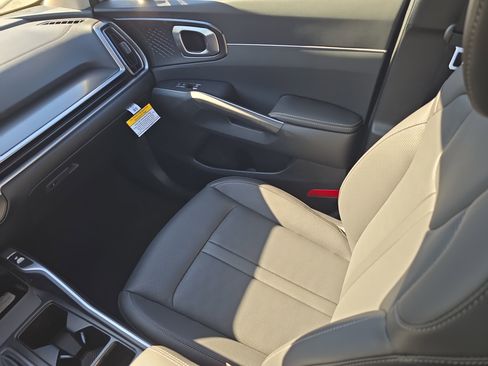 New 2026 Kia Sorento EX image 16